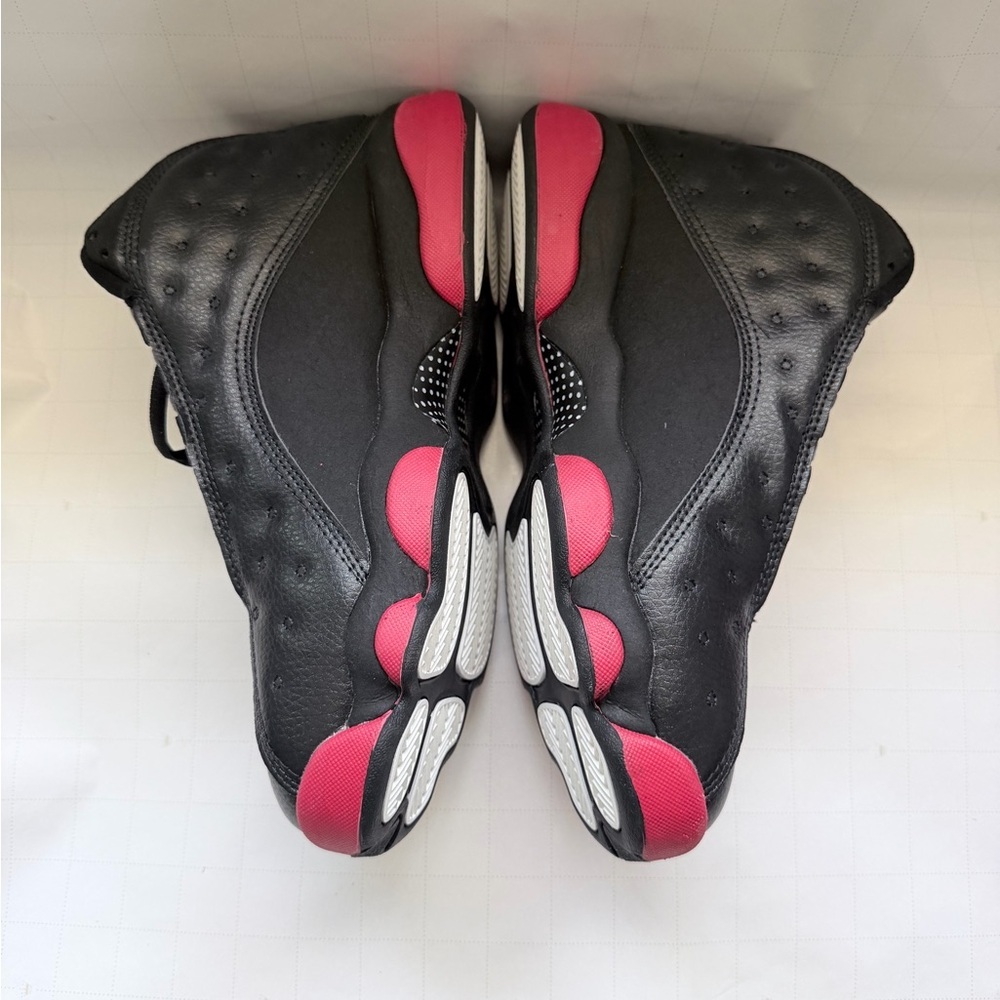Jordan Men’s Black and red Retro Sneakers - Picture 4 of 4